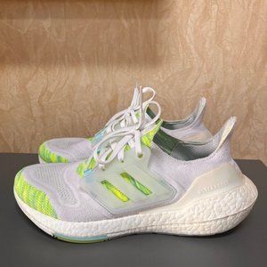 Adidas Ultra Boost 22 Cloud White / Cloud White / Bliss Blue Women US 8.5